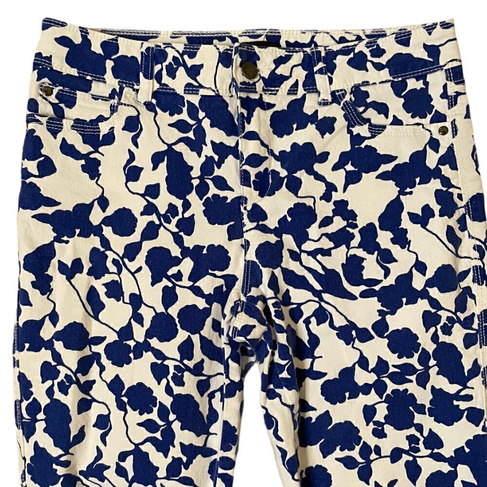 Dana Buchman Floral Jeans White with Blue - Picture 4 of 6